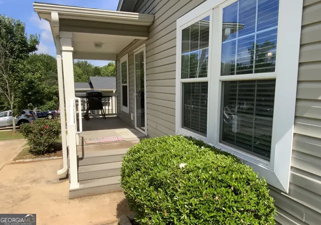 3rd image of 130 Bob White Lane, Newnan, GA 30263 | MLS# 10786148