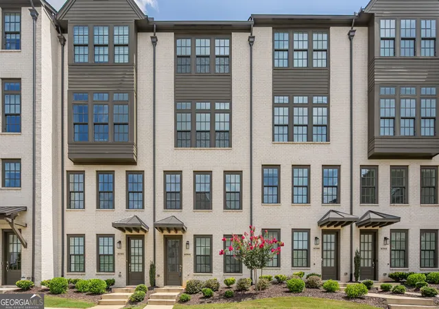 Photo 3 of Townhouse for sale at 6794 Encore Blvd, Sandy Springs, GA 30328 | MLS# 10820833 | Listing updated on 2026-08-20