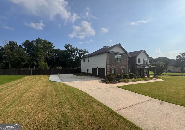 Photo 2 of Single family home for sale at 130 Ravens Landing, Fayetteville, GA 30215 | MLS# 10816067 | Listing updated on 2026-09-01