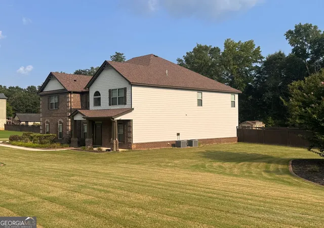 Photo 3 of Single family home for sale at 130 Ravens Landing, Fayetteville, GA 30215 | MLS# 10816067 | Listing updated on 2026-09-01