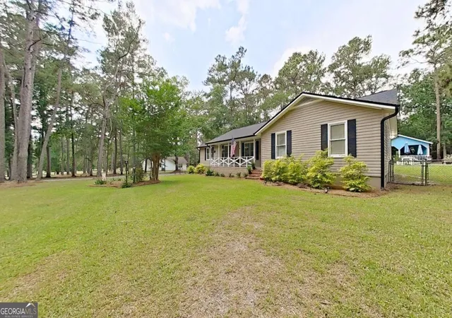 3rd image of 326 Brentwood Dr, Thomasville, GA 31792 | MLS# 10763484
