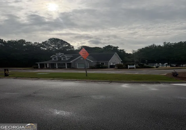 8th image of 1102 Cameron Rd, Mcdonough, GA 30253 | MLS# 10759690