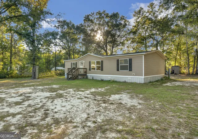 Photo 3 of Manufactured home for sale at 106 Rodman Rd, Jesup, GA 31545 | MLS# 10632463 | Listing updated on 2026-08-08