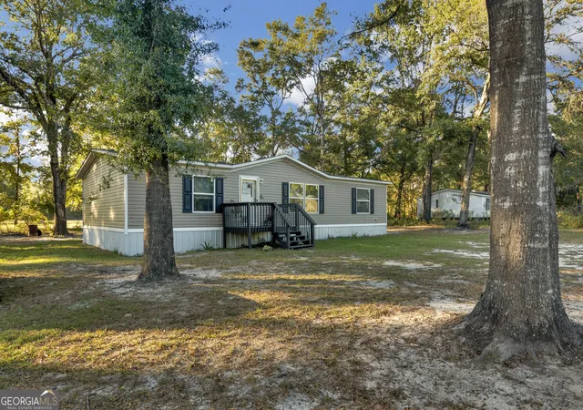 Photo 3 of Manufactured home for sale at 106 Rodman Rd, Jesup, GA 31545 | MLS# 10632463 | Listing updated on 2026-08-08