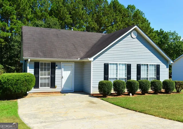 Photo 1 of Single family home for sale at 4256 Viewpoint Ln, Ellenwood, GA 30294 | MLS# 10833303 | Listing updated on 2026-09-03