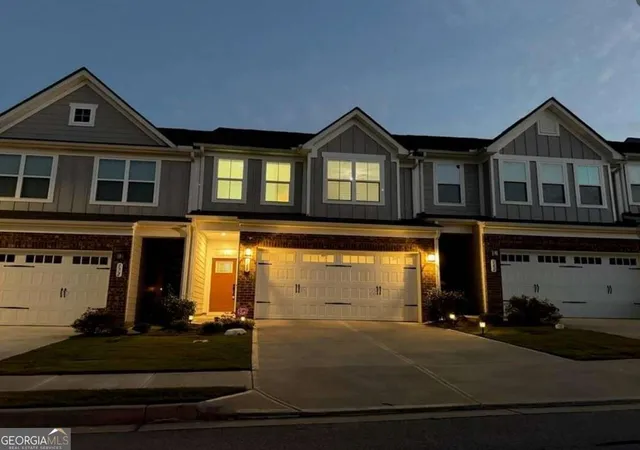 Photo 3 of Townhouse for sale at 168 Salt Lake Ln, Hoschton, GA 30548 | MLS# 10823980 | Listing updated on 2026-08-28