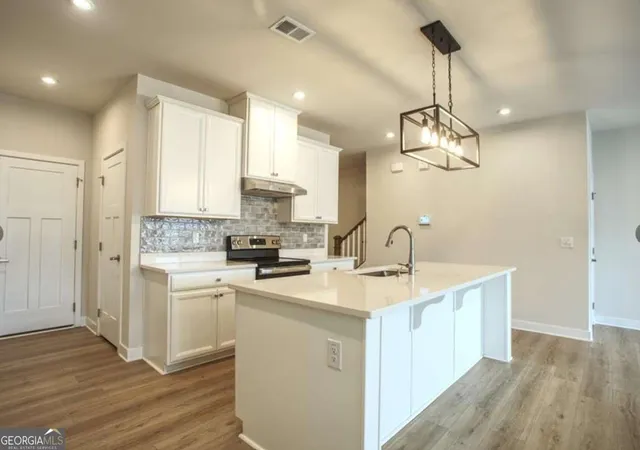 Photo 3 of Townhouse for sale at 168 Salt Lake Ln, Hoschton, GA 30548 | MLS# 10823980 | Listing updated on 2026-08-28