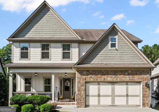 Photo 1 of Single family home for sale at 140 Greenview Dr, Newnan, GA 30265 | MLS# 10835866 | Listing updated on 2026-09-12