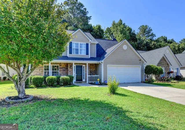 3rd image of 290 Lake Valley Dr Sw, Loganville, GA 30052 | MLS# 10827995