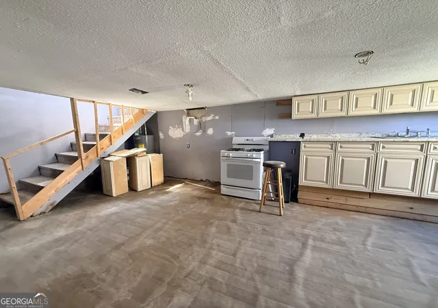 3rd image of 417 N Wilkinson St, Milledgeville, GA 31061 | MLS# 10812592