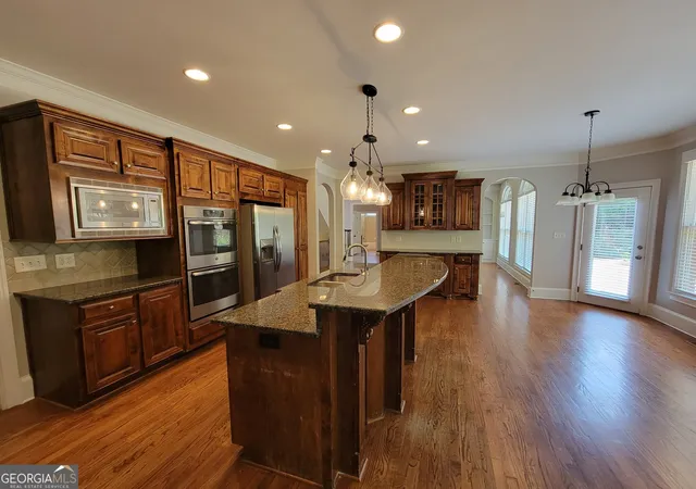 Photo 4 of Single family home for sale at 5840 Cool Springs Dr, Cumming, GA 30040 | MLS# 10815989 | Listing updated on 2026-10-03