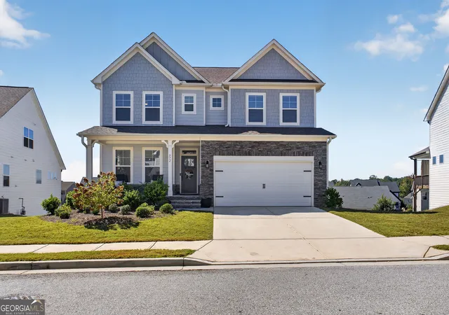 Photo 1 of Single family home for sale at 572 Redfish Way, Hoschton, GA 30548 | MLS# 10870335 | Listing updated on 2026-10-26