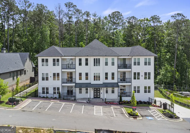 Homes for sale in Peachtree City, GA | 1050 Blair Ln #201, Peachtree City, GA 30269 | MLS# 10741019