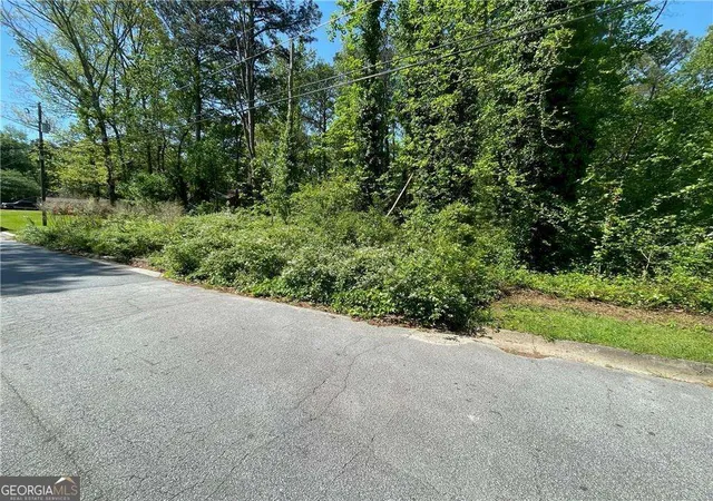 Homes for sale in Snellville, GA | 1267 Raintree Dr, Snellville, GA 30078 | MLS# 10793013