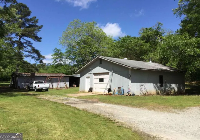 Photo 3 of Single family home for sale at 1623 Highway 54 W, Fayetteville, GA 30214 | MLS# 10662852 | Listing updated on 2026-09-04