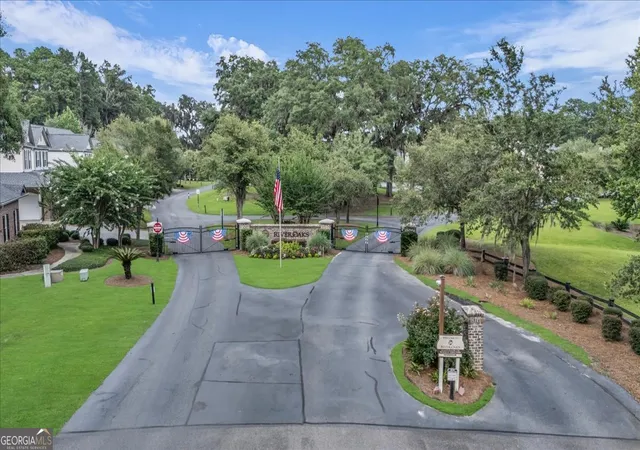 2nd image of 1003 River Oaks Dr, Richmond Hill, GA 31324