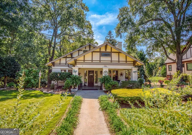 1st image of 304 Edwards St, Monroe, GA 30655 | MLS# 10702253
