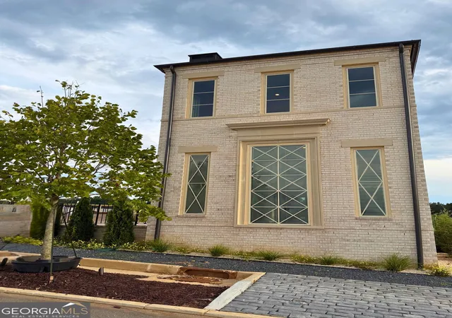 1st image of 340 6th St, Fayetteville, GA 30214 | MLS# 10830679