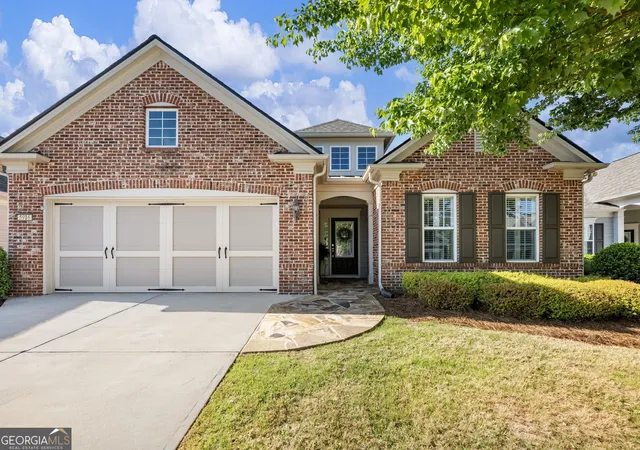Photo 1 of Single family home for sale at 5916 Chimney Rock Dr, Hoschton, GA 30548 | MLS# 10735509 | Listing updated on 2026-10-05