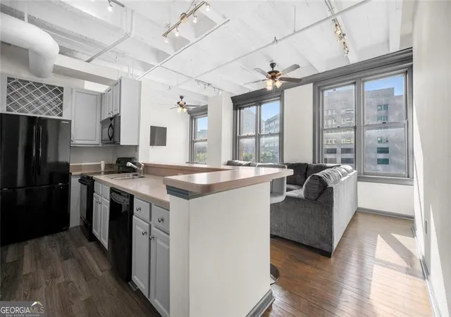 Photo 2 of Condo for sale at 32 Peachtree St Nw #508, Atlanta, GA 30303 | MLS# 10737840 | Listing updated on 2026-09-04