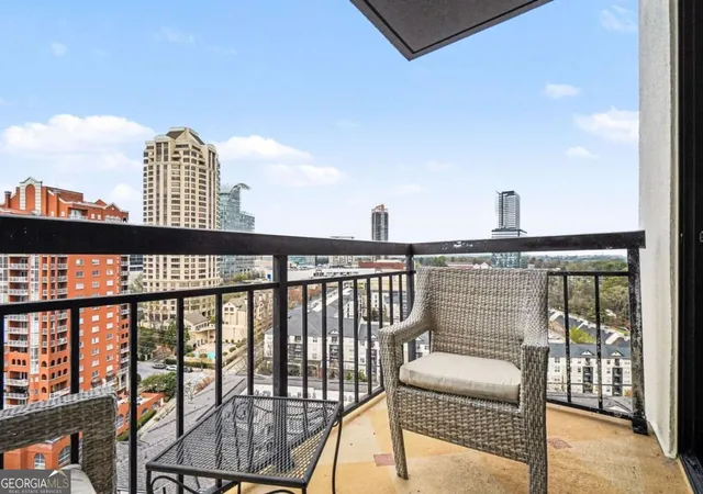 Homes for sale in Atlanta, GA | 3481 Lakeside Dr Ne #2207, Atlanta, GA 30326 | MLS# 10707853