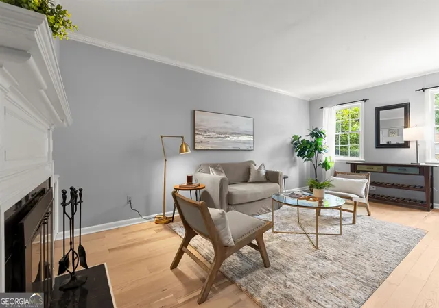 Listing Photo 2 - Condo for sale in building located at 1105 Clairemont Ave, Decatur, GA 30030 - Unit #A