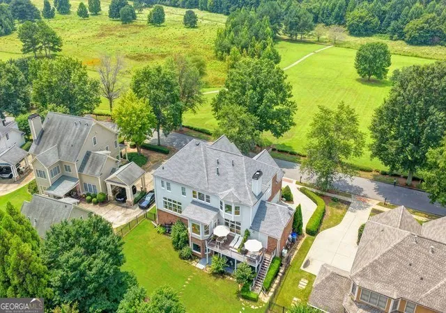 Photo 3 of Single family home for sale at 4825 Meadow Park Ln, Suwanee, GA 30024 | MLS# 10816825 | Listing updated on 2026-09-28