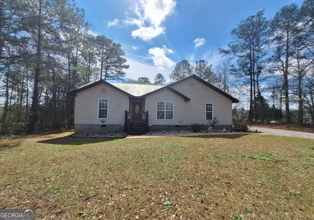 3rd image of 1024 Center St, Valley, AL 36854 | MLS# 10715302