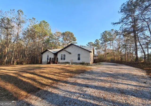 5th image of 1024 Center St, Valley, AL 36854 | MLS# 10715302