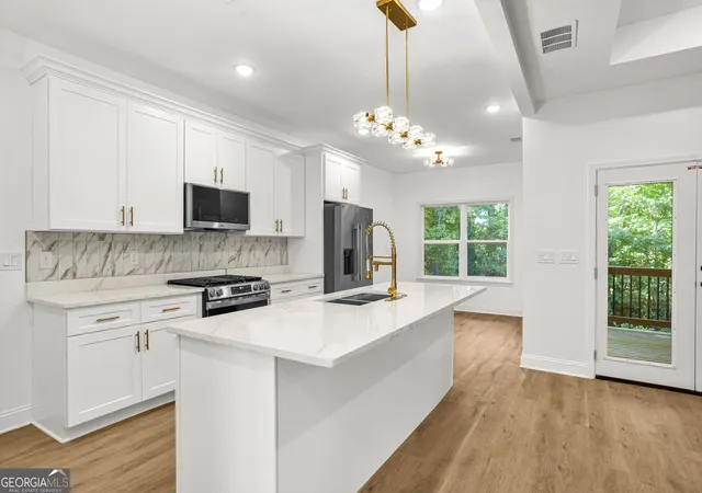 Photo 4 of Single family home for sale at 610 Herron Tr, Atlanta, GA 30349 | MLS# 10832063 | Listing updated on 2026-09-08