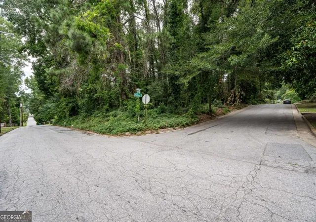 2nd image of 187 Holly Rd Nw, Atlanta, GA 30314 | MLS# 10639096