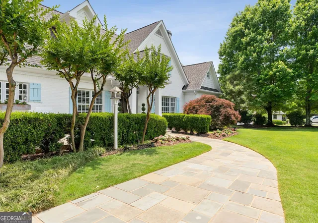 Photo 3 of Single family home for sale at 1536 Blue Ridge Dr NE, Gainesville, GA 30501 | MLS# 10776545 | Listing updated on 2026-09-27