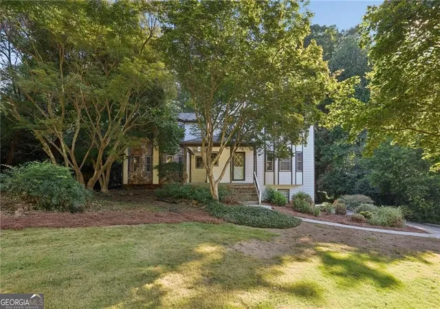 Photo 2 of Sale Pending at 1104 Staples Dr Sw, Lilburn, GA 30047 | MLS# 10833713 | Listing updated on 2026-09-01