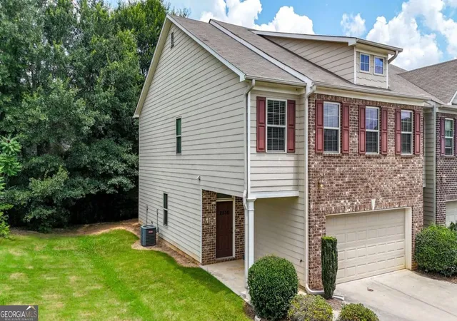 Photo 3 of Townhouse for sale at 2536 Morgan Chase Dr, Buford, GA 30519 | MLS# 10801193 | Listing updated on 2026-07-22