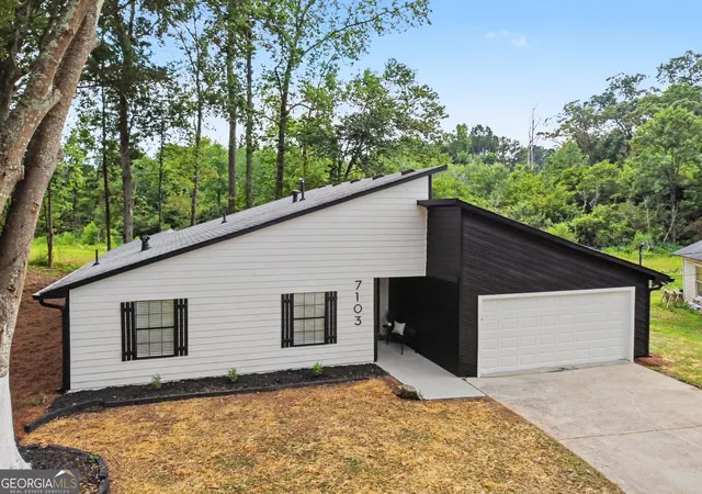 Homes for sale in Riverdale, GA | 7103 Apache Ln, Riverdale, GA 30274 | MLS# 10801666