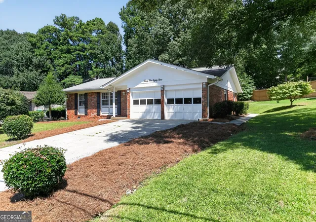 Photo 2 of Single family home for sale at 3589 Creatwood Trl, Smyrna, GA 30080 | MLS# 10832531 | Listing updated on 2026-09-24