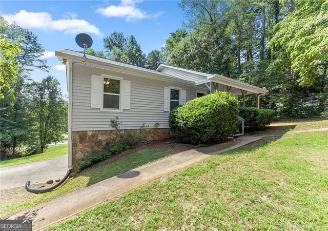 Photo 3 of Single family home for sale at 31 S Wind Dr, Dahlonega, GA 30533 | MLS# 10825156 | Listing updated on 2026-09-02