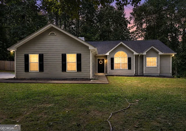 Photo 2 of Single family home for sale at 4444 Bos Wy, Loganville, GA 30052 | MLS# 10834830 | Listing updated on 2026-09-30