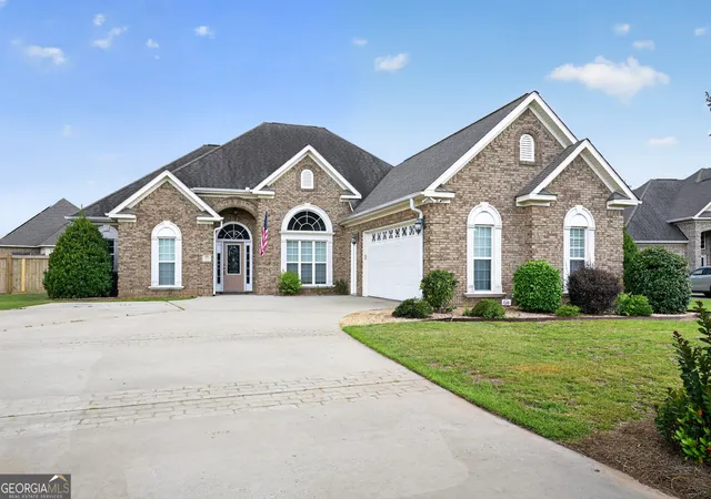 Homes for sale in Centerville, GA | 203 Pembroke Pt, Centerville, GA 31028 | MLS# 10788024