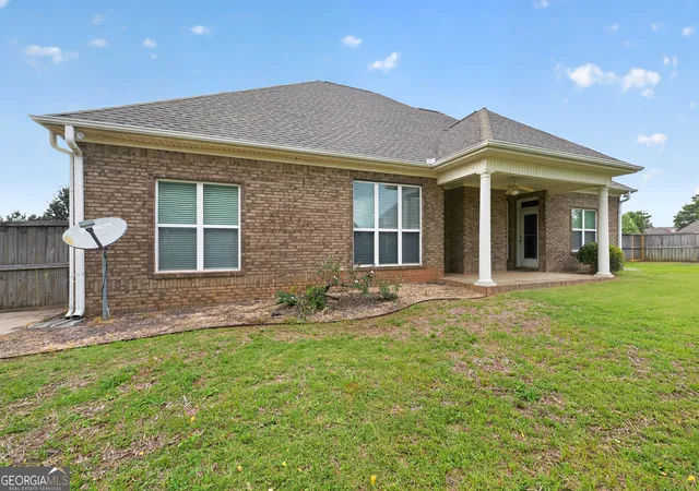 Homes for sale in Centerville, GA | 203 Pembroke Pt, Centerville, GA 31028 | MLS# 10788024