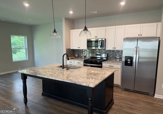 Photo 3 of Single family home for sale at 2030 Linda Dr, Austell, GA 30168 | MLS# 10737170 | Listing updated on 2026-09-27