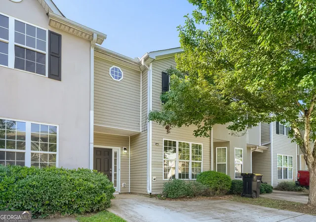 Photo 2 of Townhouse for sale at 2266 Nicole Dr, Hampton, GA 30228 | MLS# 10836768 | Listing updated on 2026-09-14