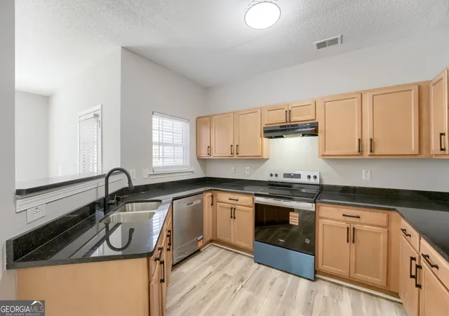 Photo 3 of Townhouse for sale at 2266 Nicole Dr, Hampton, GA 30228 | MLS# 10836768 | Listing updated on 2026-09-14