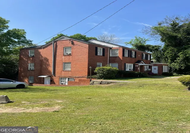 2nd image of 2418 Vineville Ave, Macon, GA 31204 | MLS# 10831439