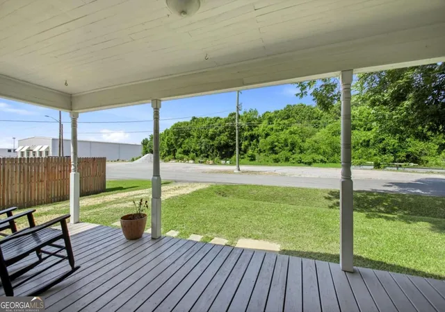 Photo 3 of Single family home for sale at 430 Elm St, Calhoun, GA 30701 | MLS# 10800143 | Listing updated on 2026-09-10