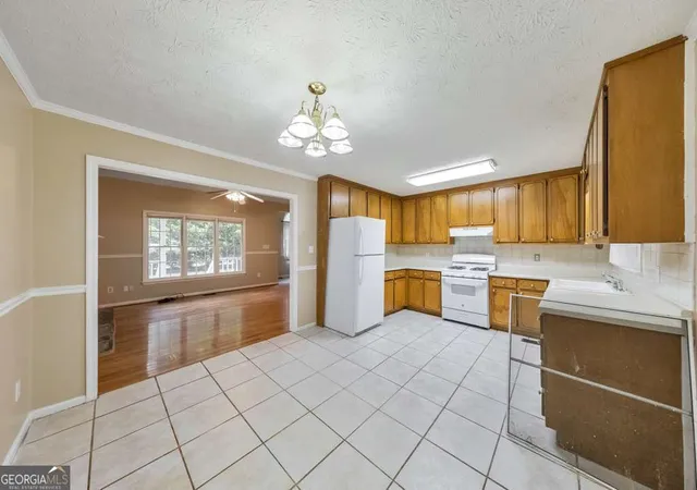 Photo 3 of Single family home for sale at 2648 Foxglove Dr SW, Marietta, GA 30064 | MLS# 10776459 | Listing updated on 2026-07-24