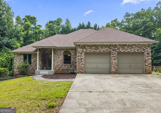 2nd image of 160 Quail Ridge Dr, Cleveland, GA 30528 | MLS# 10790213