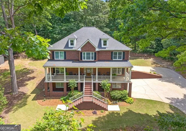 2nd image of 667 Wellington Dr, Winder, GA 30680 | MLS# 10810307