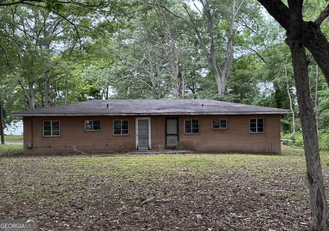 3rd image of 127 E Washington Ave, Fayetteville, GA 30214 | MLS# 10763932