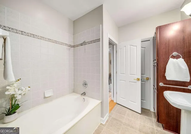 4th image of 850 Piedmont Ave Ne, Atlanta, GA 30308